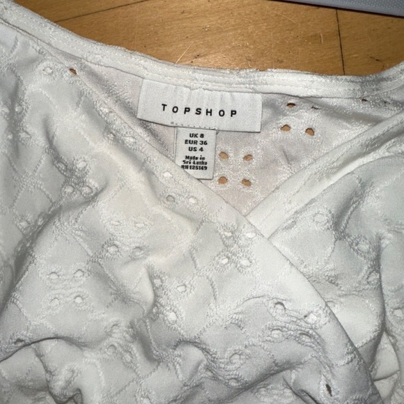 NEW TopShop white broderie eyelet crop wrap top, 4 - Picture 7 of 8